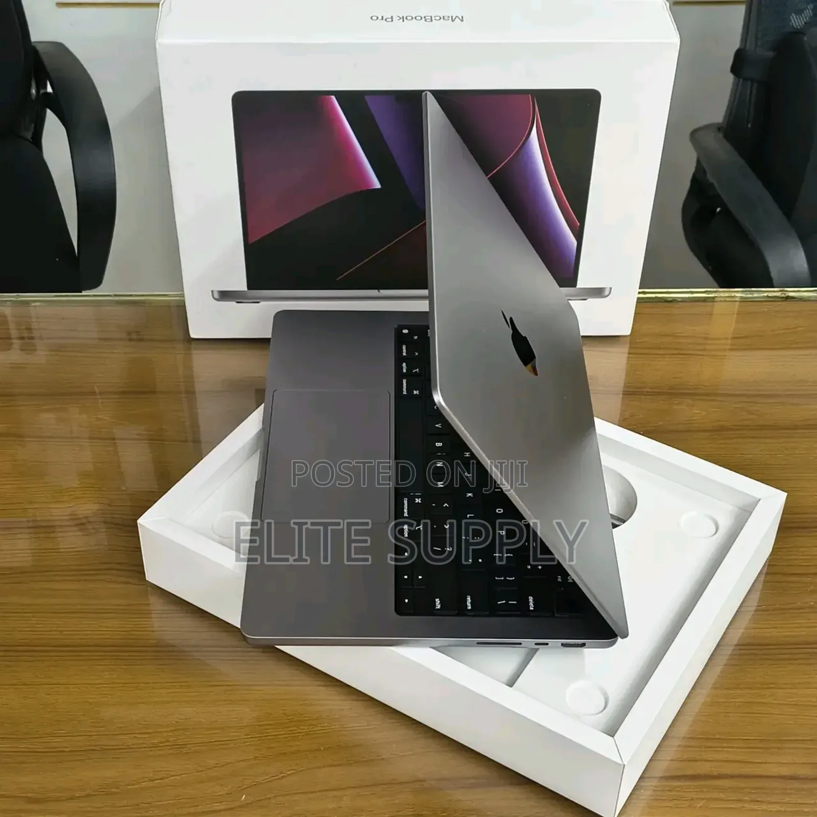 New Laptop Apple MacBook Pro 2021 M1 16GB Apple M1 SSD 512GB
