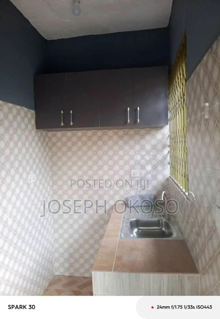 Mini Flat in Little Rock Consult, Dzorwulu for rent