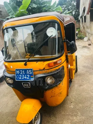 Bajaj RE 2026 Yellow