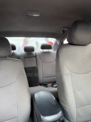 Hyundai Elantra GLS Sedan FWD (1.8L 4cyl 6A) 2013 Red