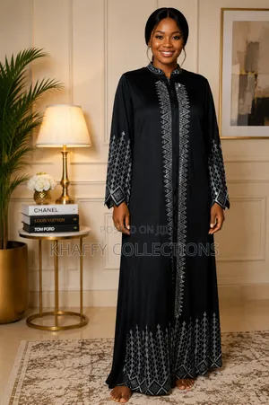 Luxury Black Abaya With Front Zip