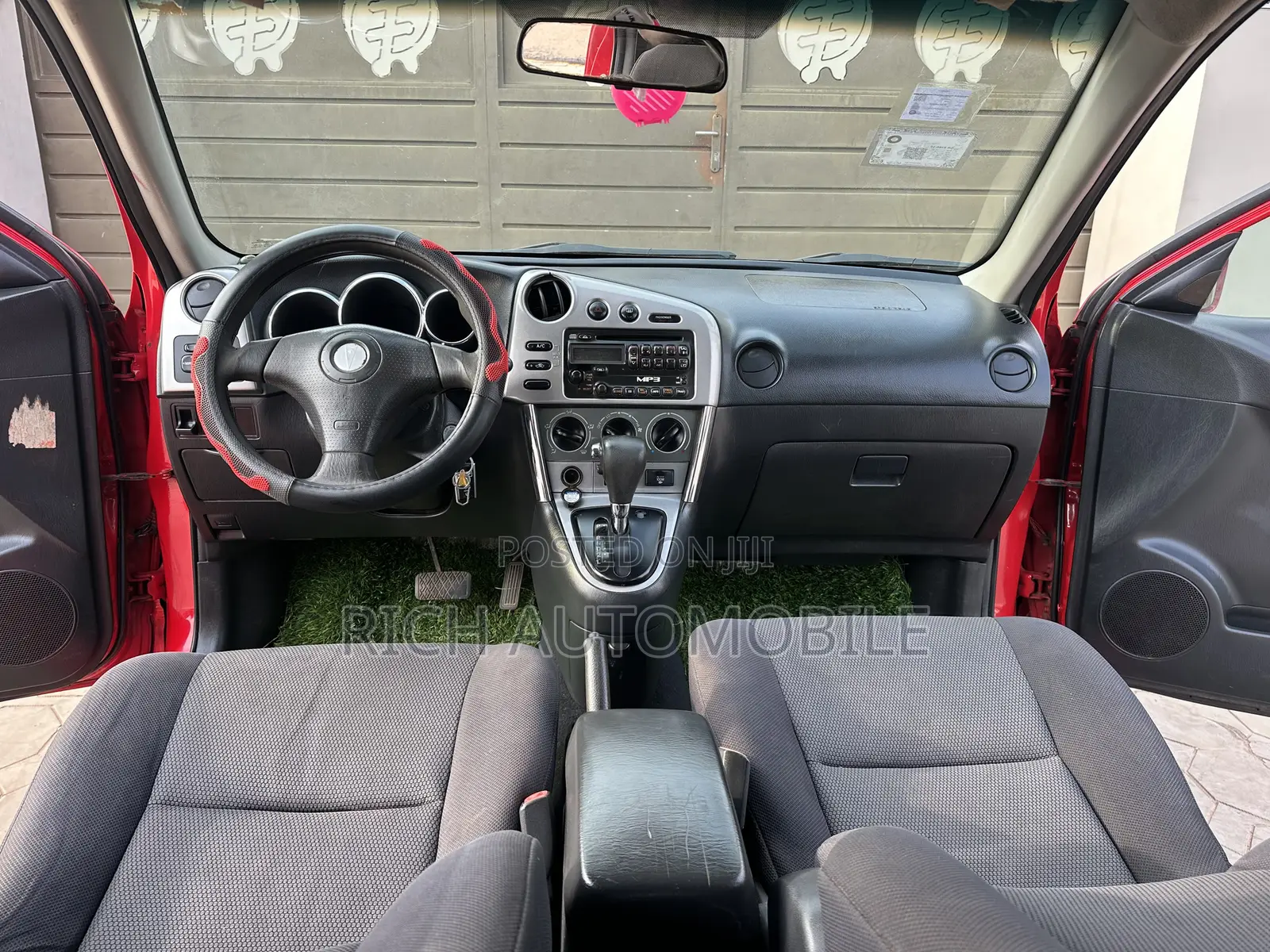 Pontiac Vibe 2010 Red