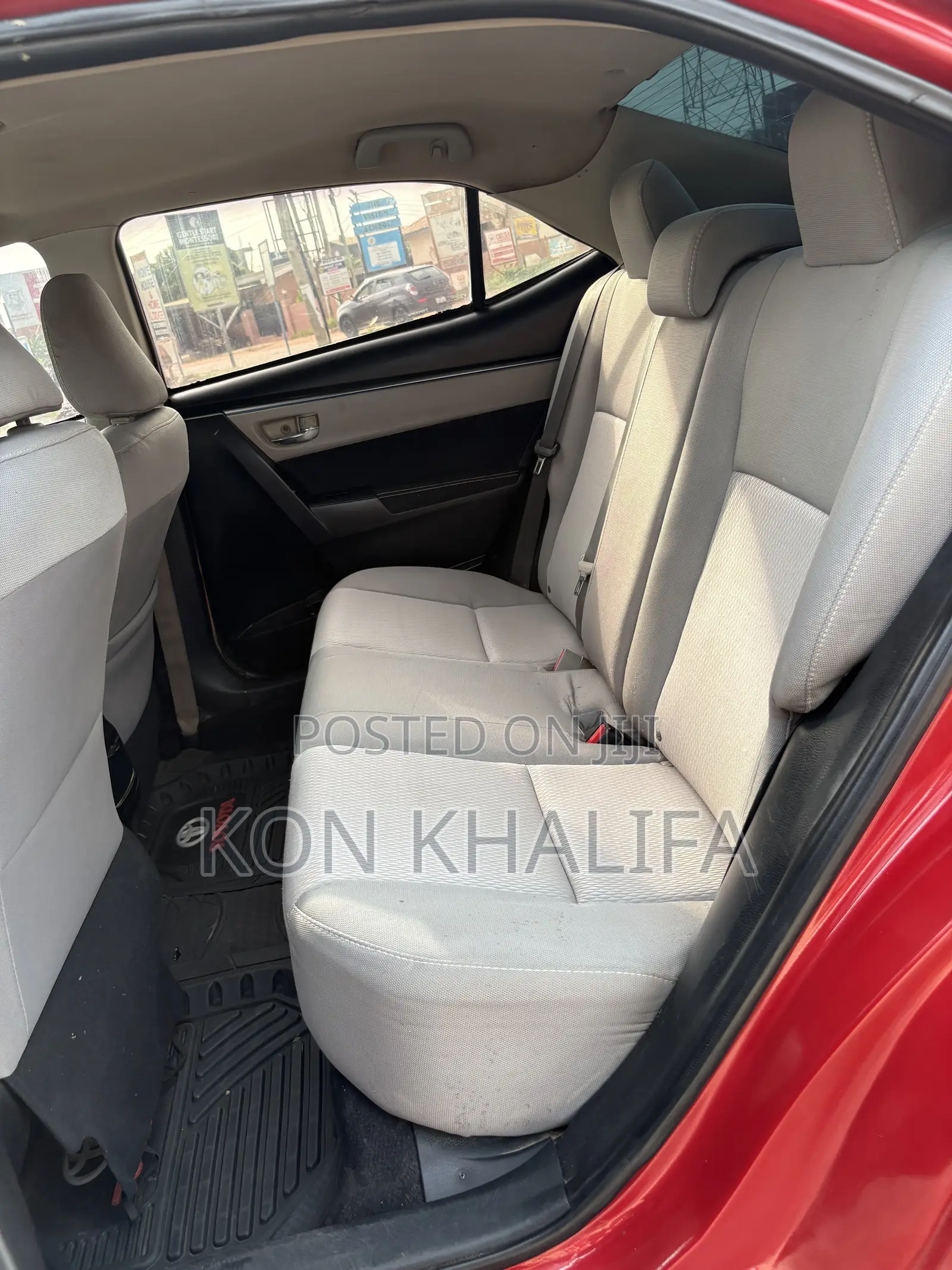 Toyota Corolla LE 4dr Sedan (1.8L 4cyl CVT) 2015 Red