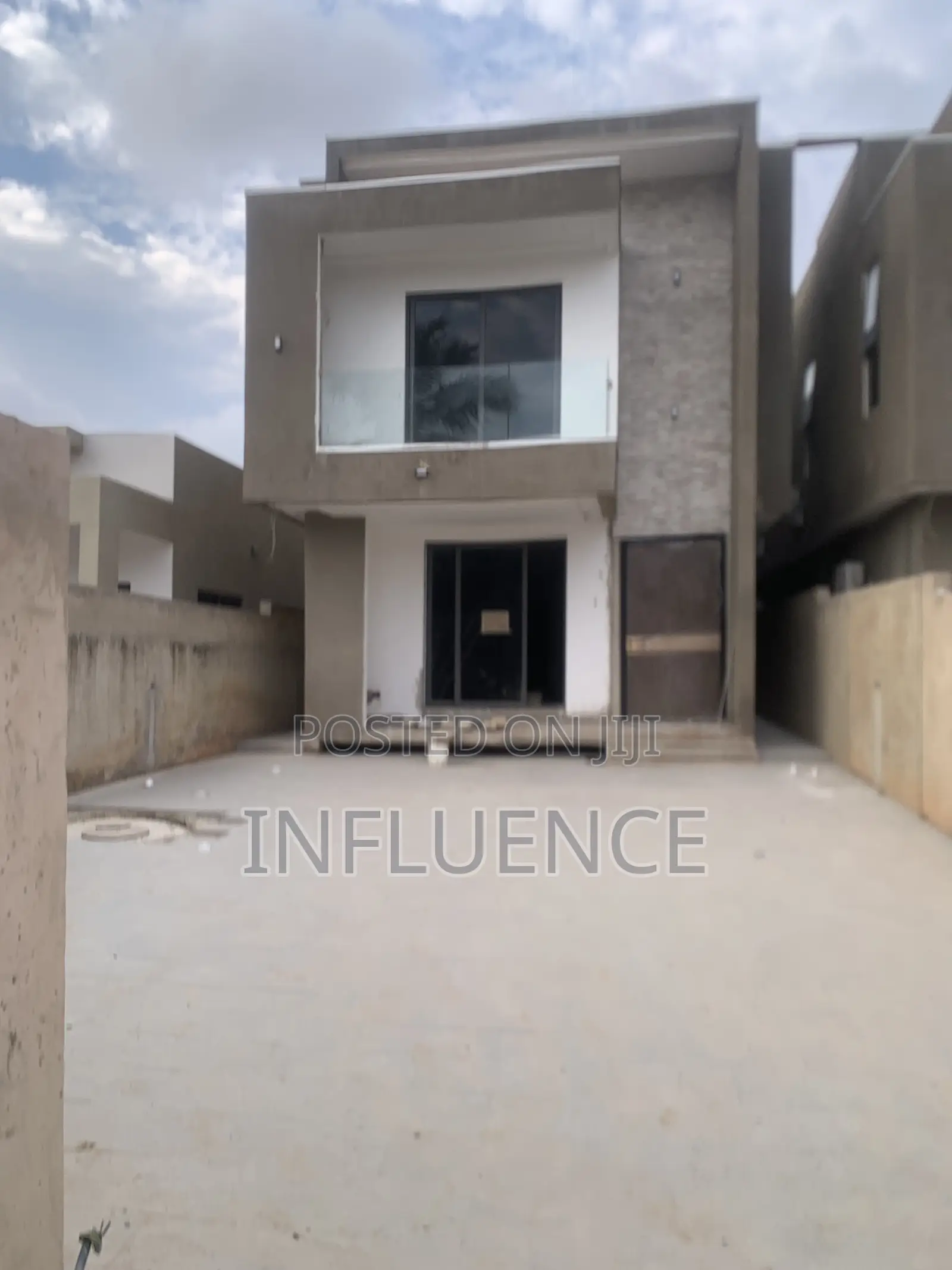 4bdrm House in Ogbojo, East Legon for sale