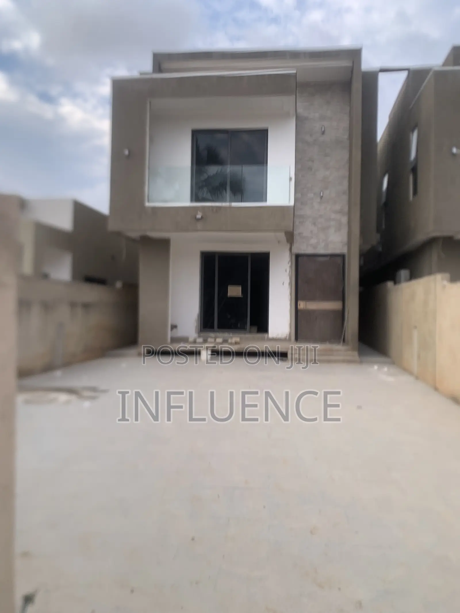 4bdrm House in Ogbojo, East Legon for sale