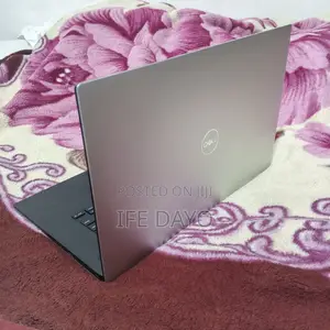 Laptop Dell XPS 13 32GB Intel Core i9 SSD 1T