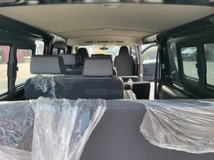 Toyota HiAce 2016 Black