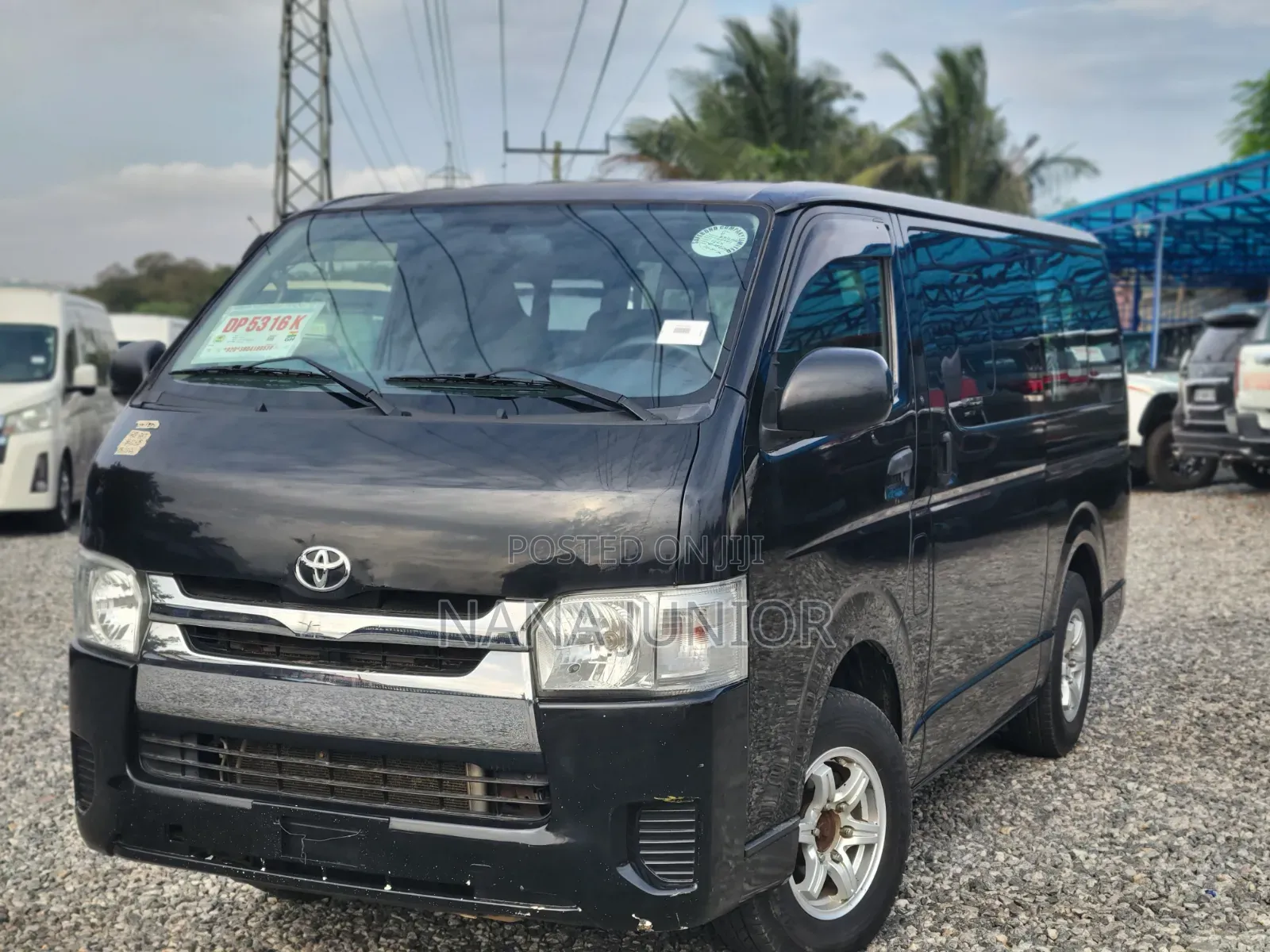 Toyota HiAce 2016 Black