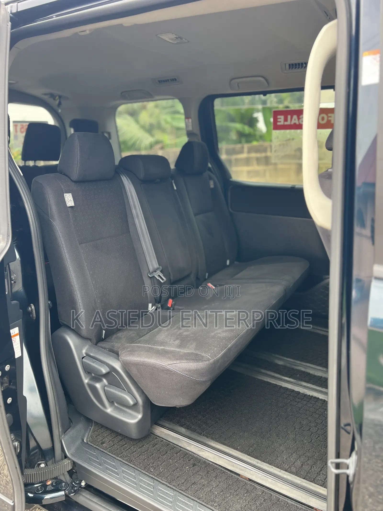 Toyota Voxy V 4WD 8-Seater 2015 Black