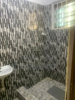 1bdrm Apartment in Lakeside for rent