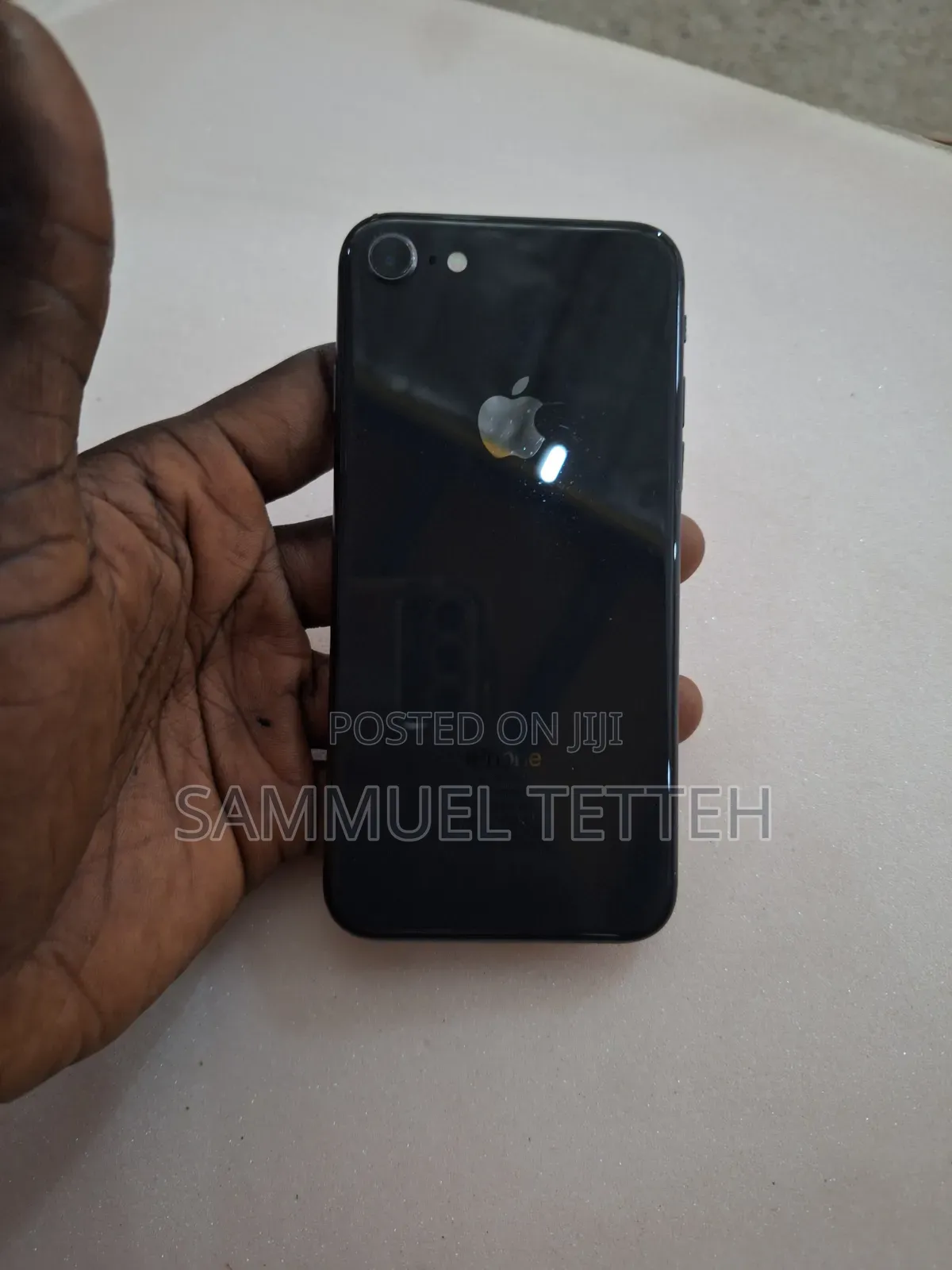 Apple iPhone 8 64 GB Gray