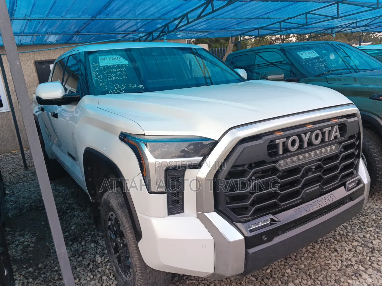 Toyota Tundra 2022 White
