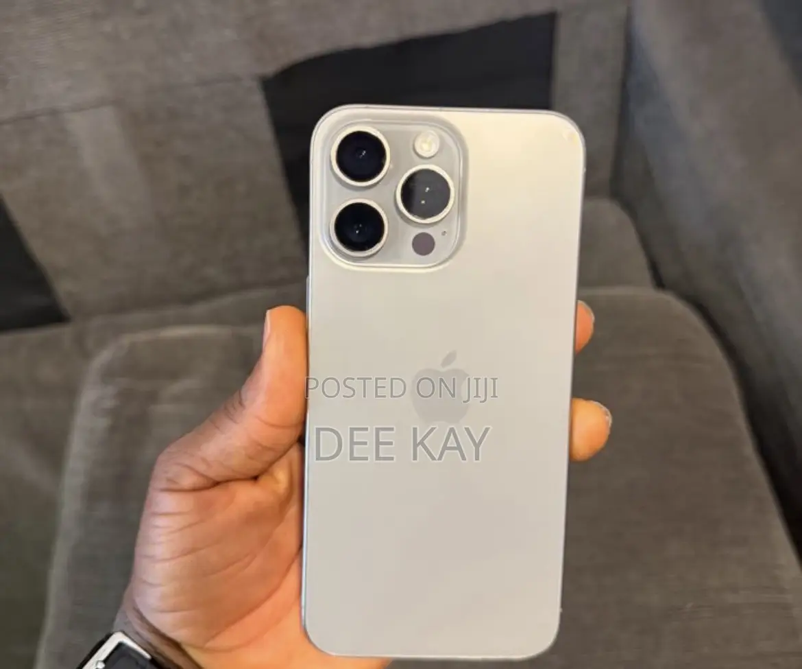 Apple iPhone 15 Pro Max 256 GB Silver