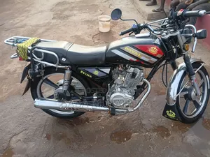Royal RY125 2023 Black