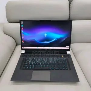 New Laptop Dell Allienware M18 R1 32GB Intel Core i7 SSD 1T