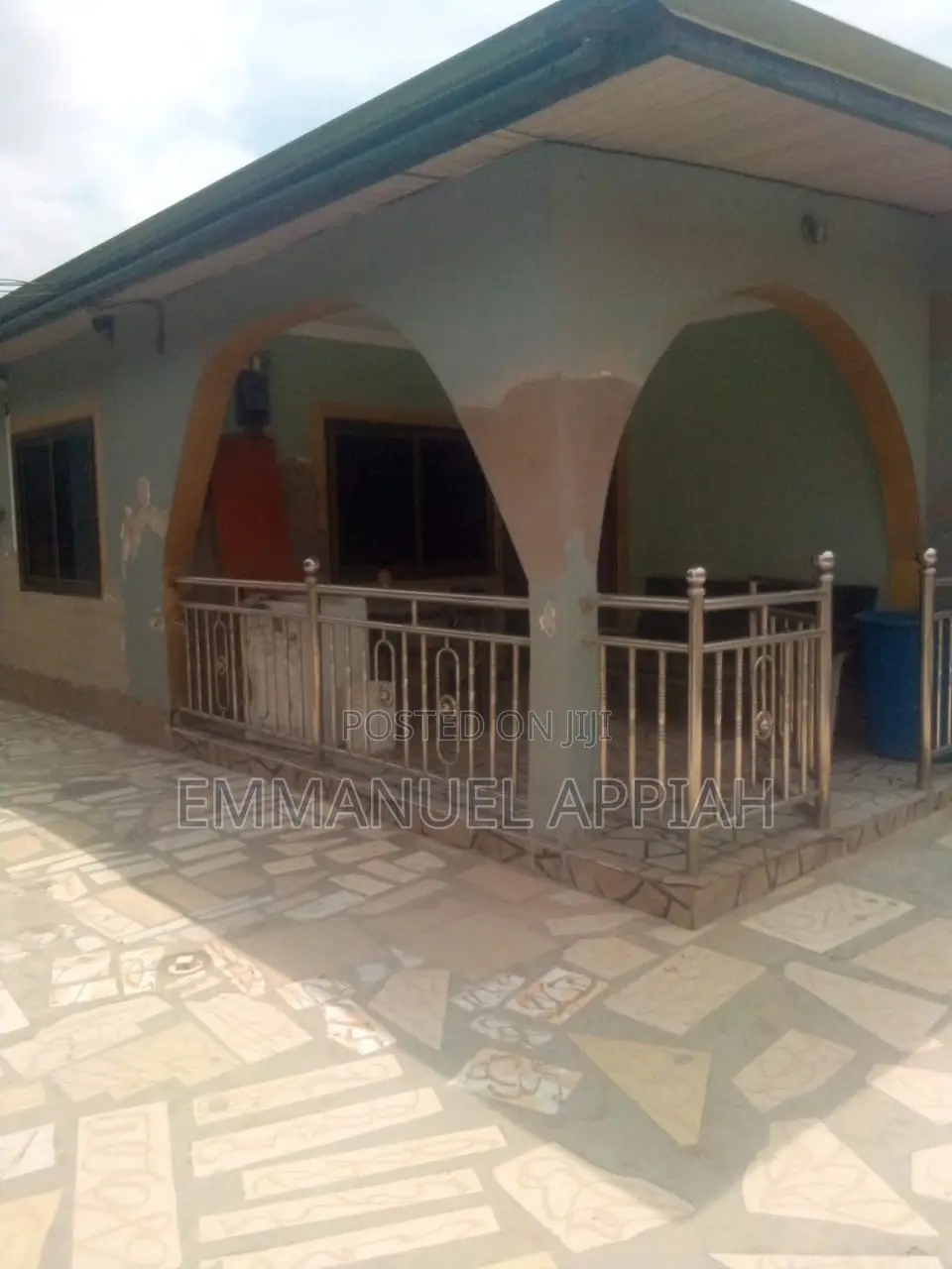 6bdrm House in Tabora, Accra Metropolitan for sale