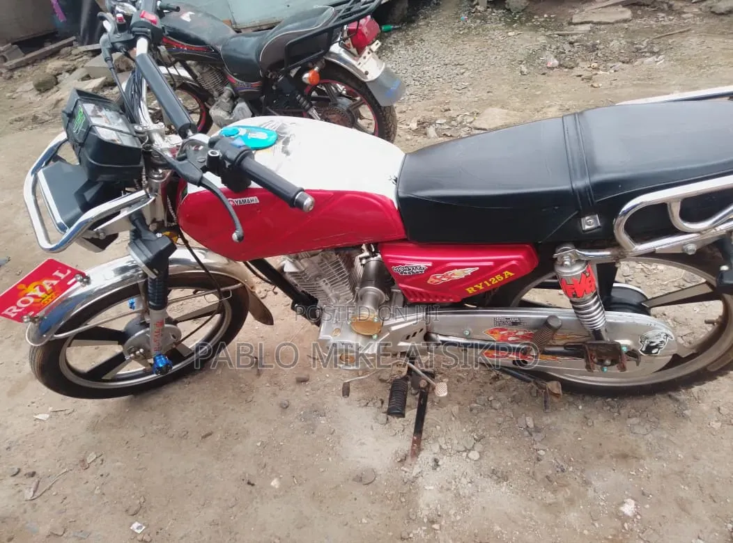 New Royal RY125 2026 Red