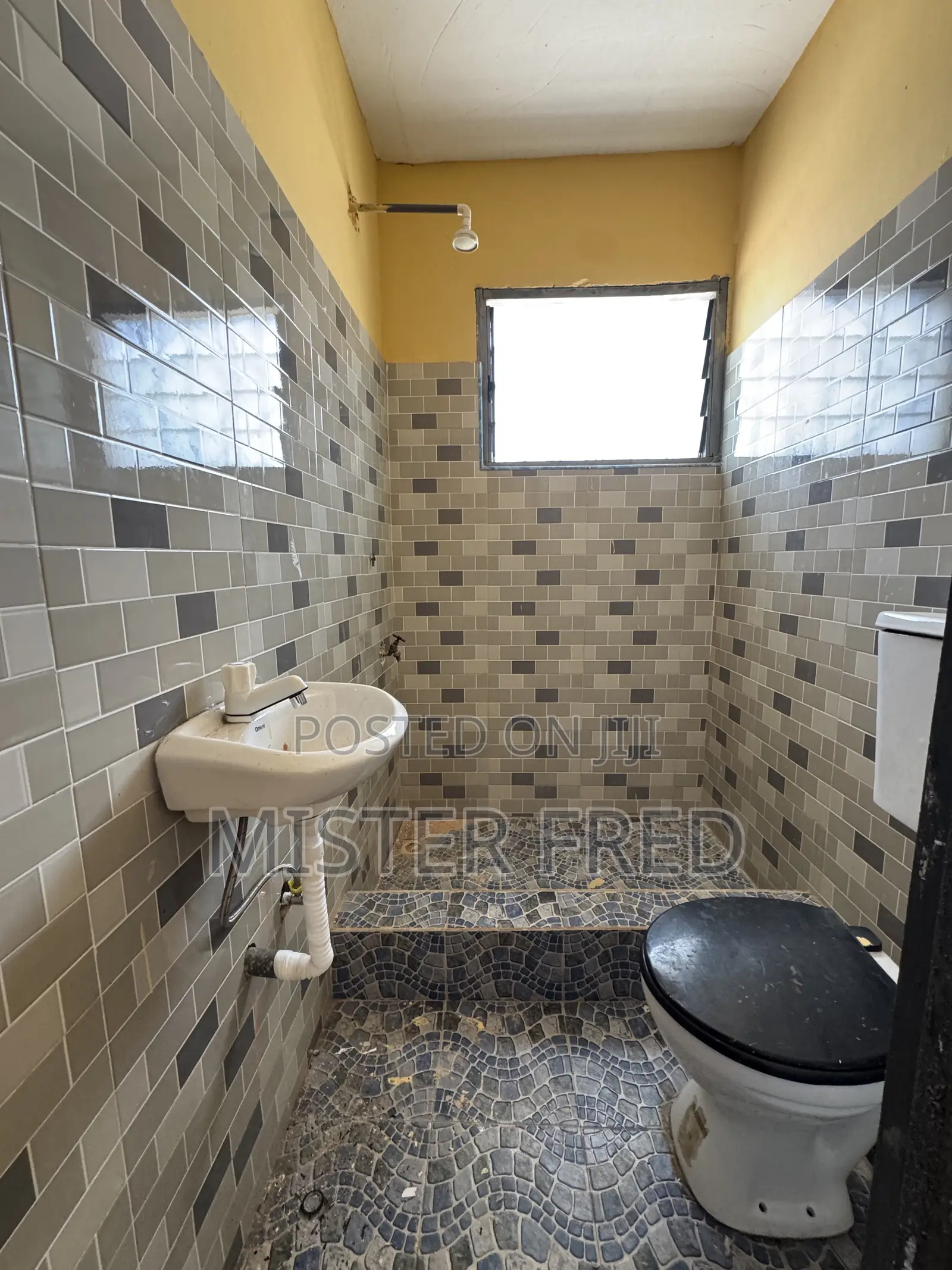 1bdrm Apartment in New Bortianor, Weija for rent