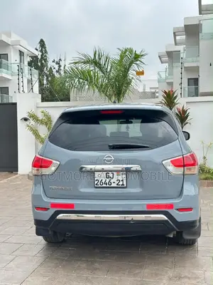 Nissan Pathfinder SL FWD 2013 Beige