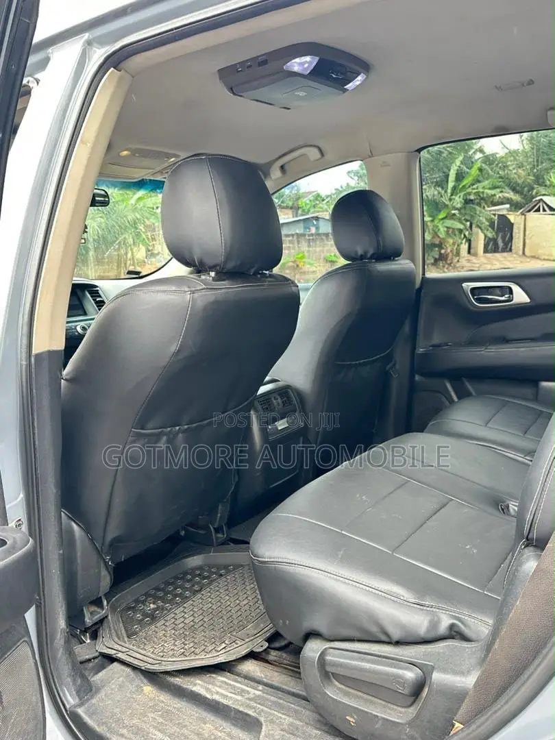 Nissan Pathfinder SL FWD 2013 Beige