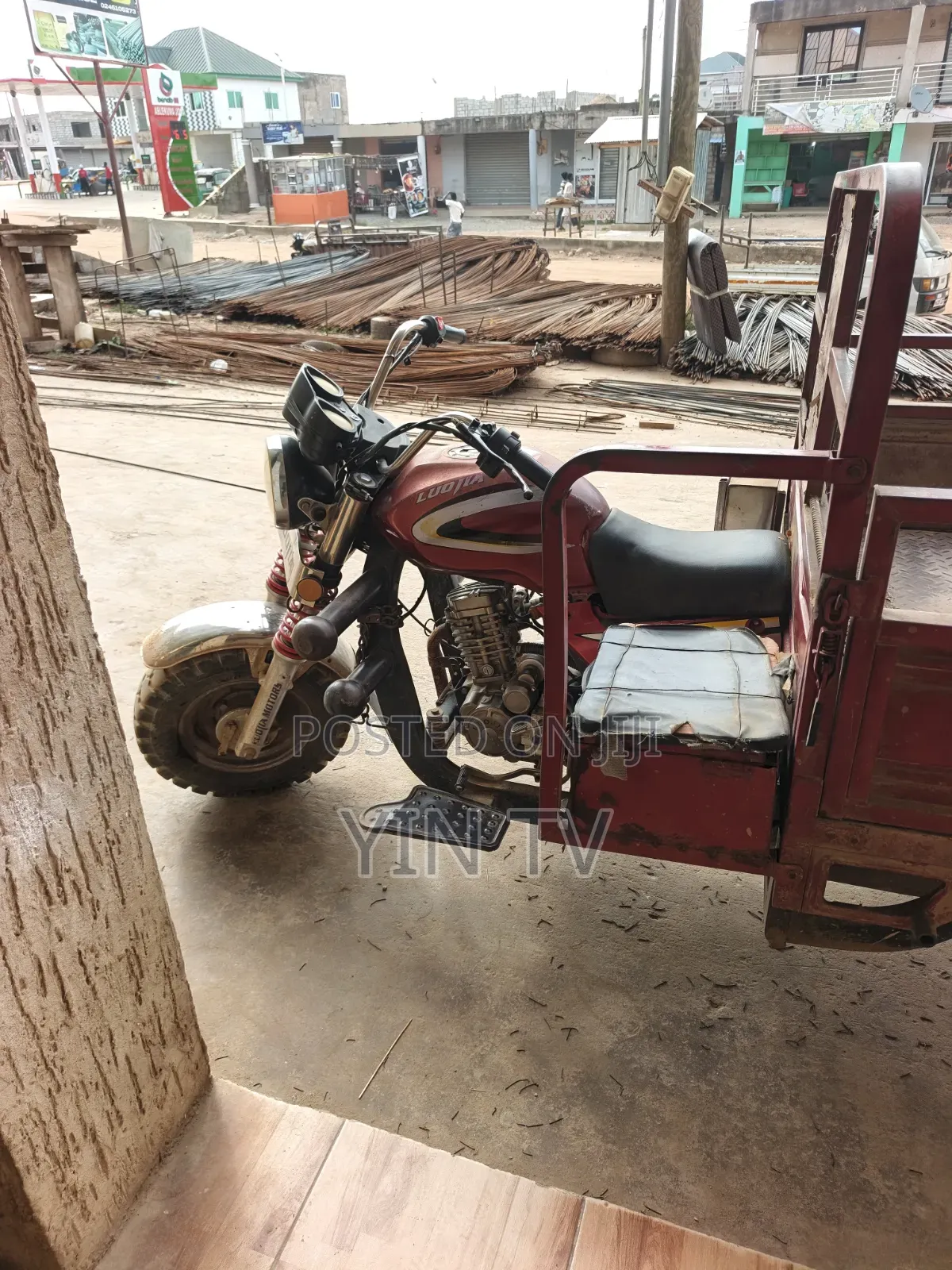 Tricycle 2025 Red