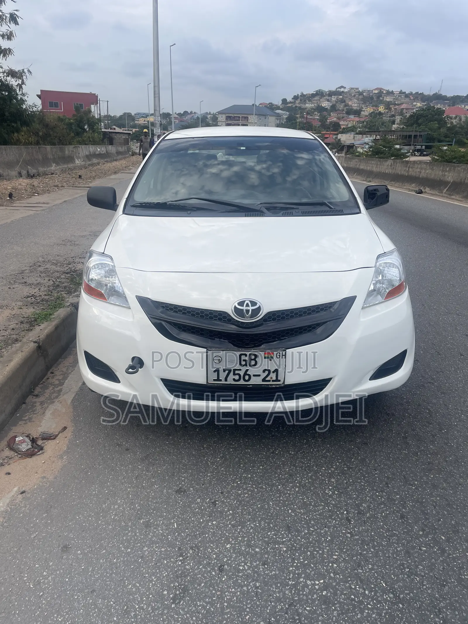 Toyota Yaris 2010 White