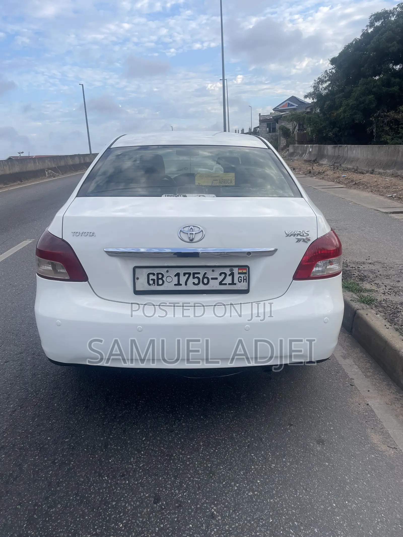 Toyota Yaris 2010 White