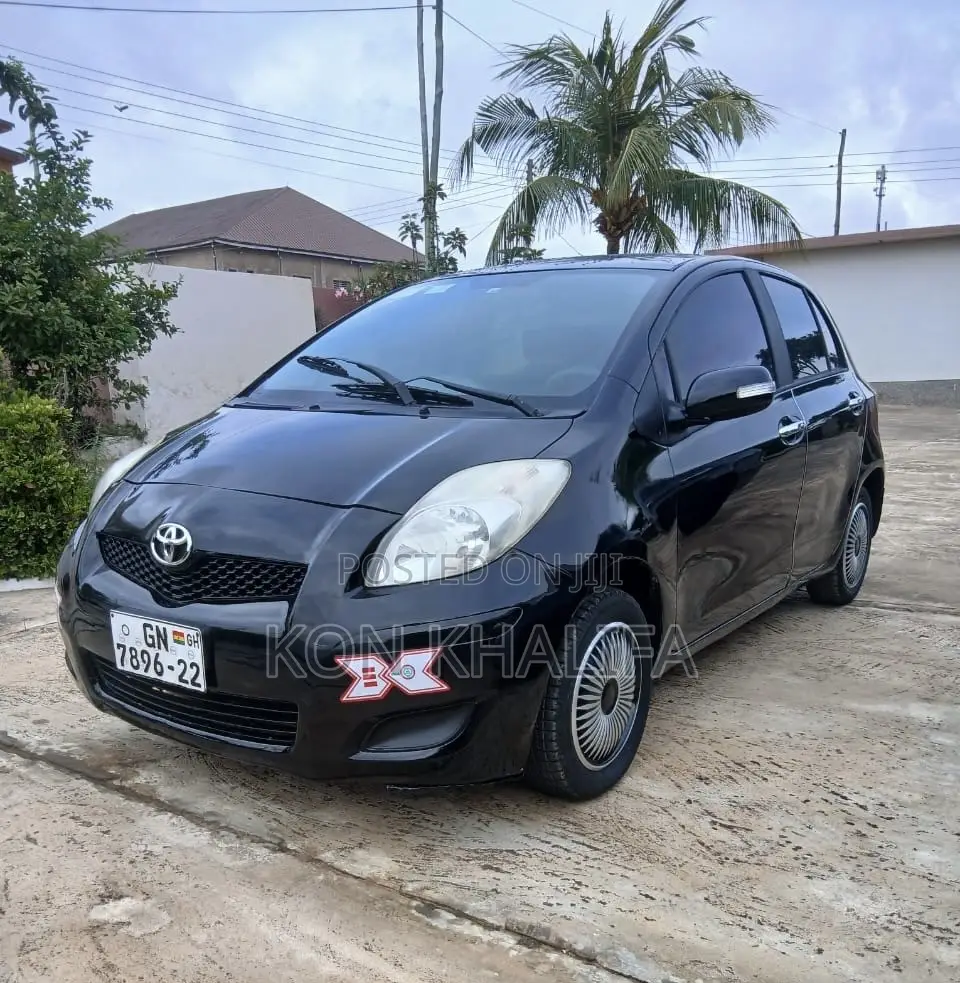 Toyota Vitz 1.0 FWD 5dr 2010 Black