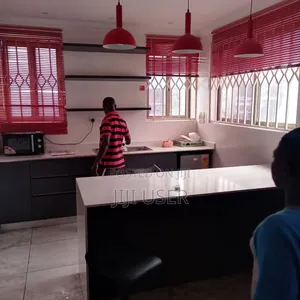 6bdrm House in Eastcanto, US Embassy Area for rent