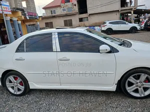 Toyota Corolla 2013 White
