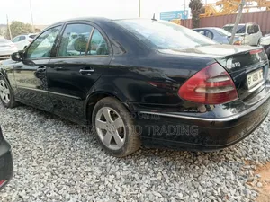 Mercedes-Benz E270 2009 Black
