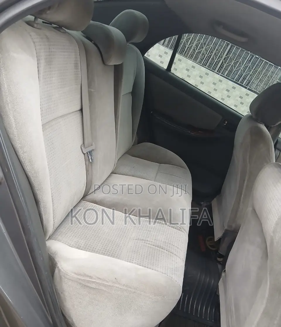 Toyota Corolla LE 2007 Gray