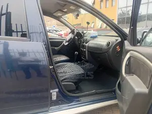 Renault Duster 2018 Blue