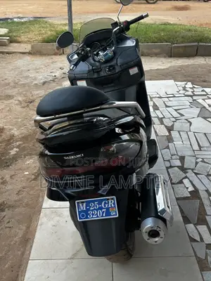Suzuki Burgman 2016 Black