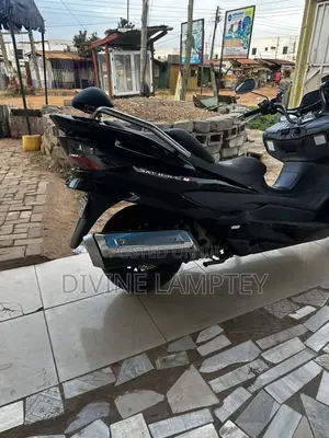 Suzuki Burgman 2016 Black