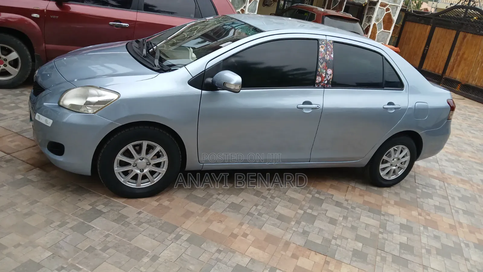 Toyota Belta 2010 Blue