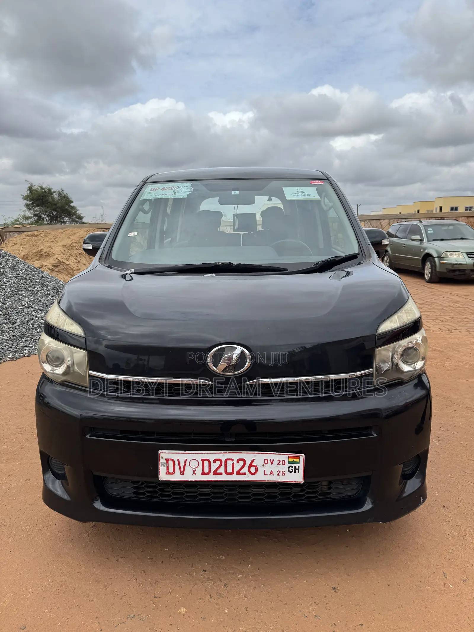 Toyota Voxy V 4WD 7-Seater 2010 Black