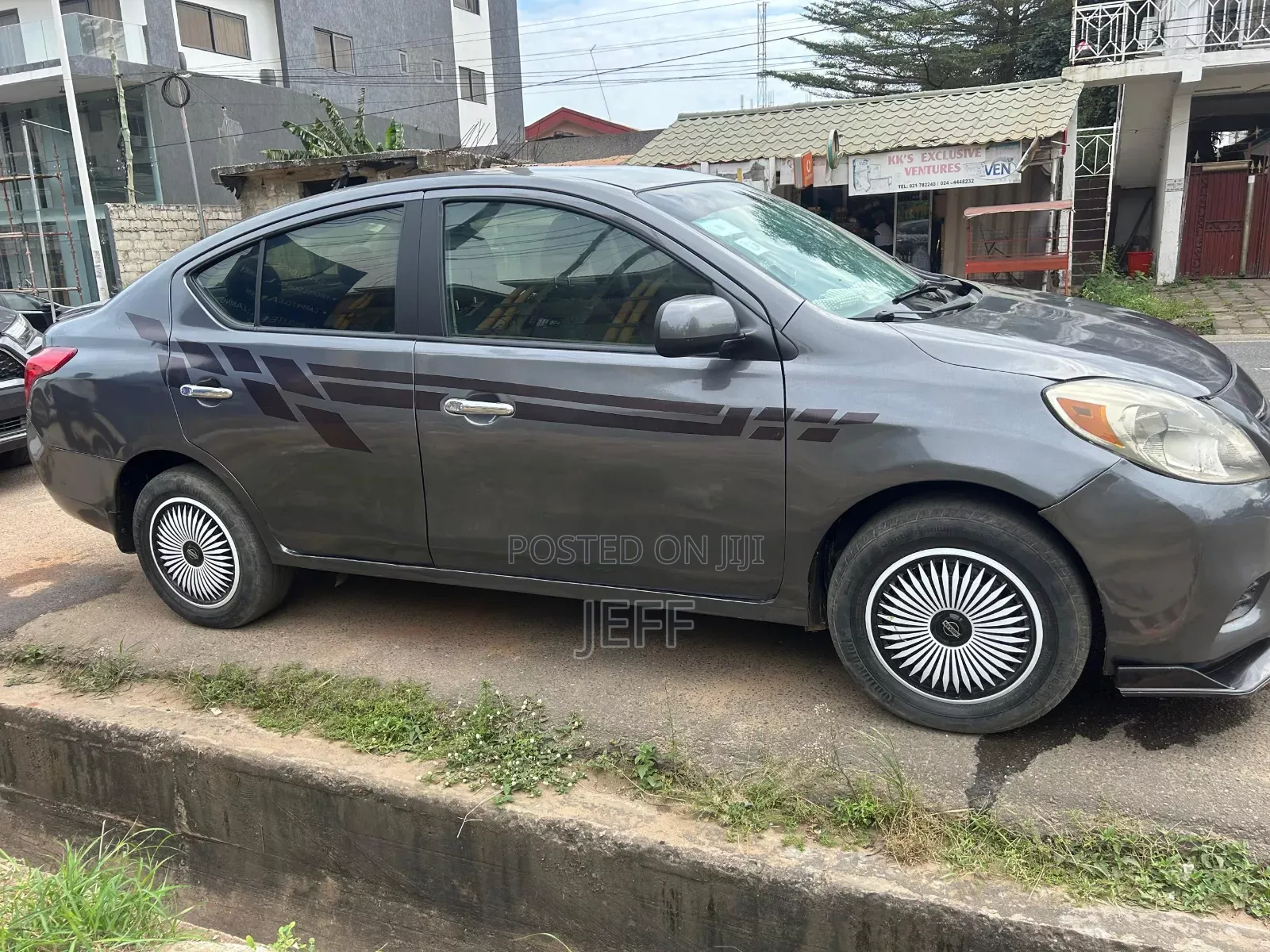 Nissan Versa 1.6 SV Sedan 2012 Gray