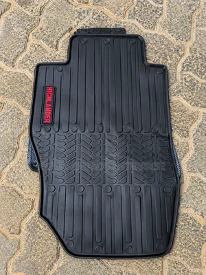 Toyota Highlander Heavy-Duty Car Floor Mat Set – Premium Rubber