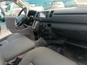 Toyota HiAce 2010 Black