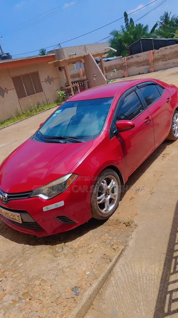 Toyota Corolla LE 4dr Sedan (1.8L 4cyl CVT) 2016 Red