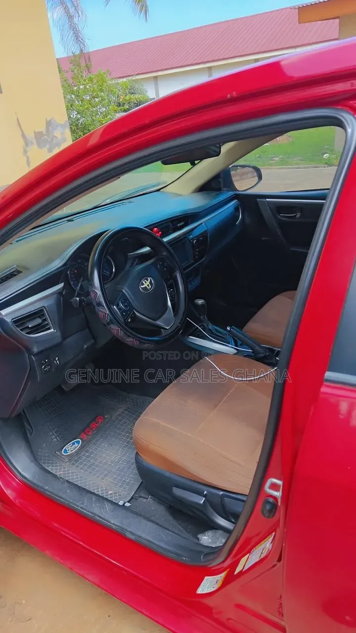 Toyota Corolla LE 4dr Sedan (1.8L 4cyl CVT) 2016 Red