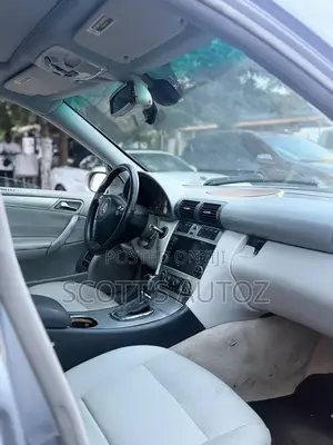 Mercedes-Benz C230 2005 Silver