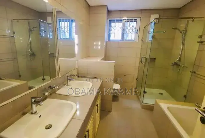 5bdrm House in Laryea Homes, US Embassy Area for rent