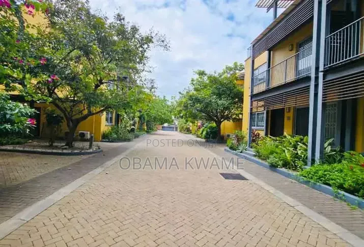 5bdrm House in Laryea Homes, US Embassy Area for rent