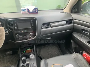 Mitsubishi Outlander Sport 2.4 SE 2016 Silver