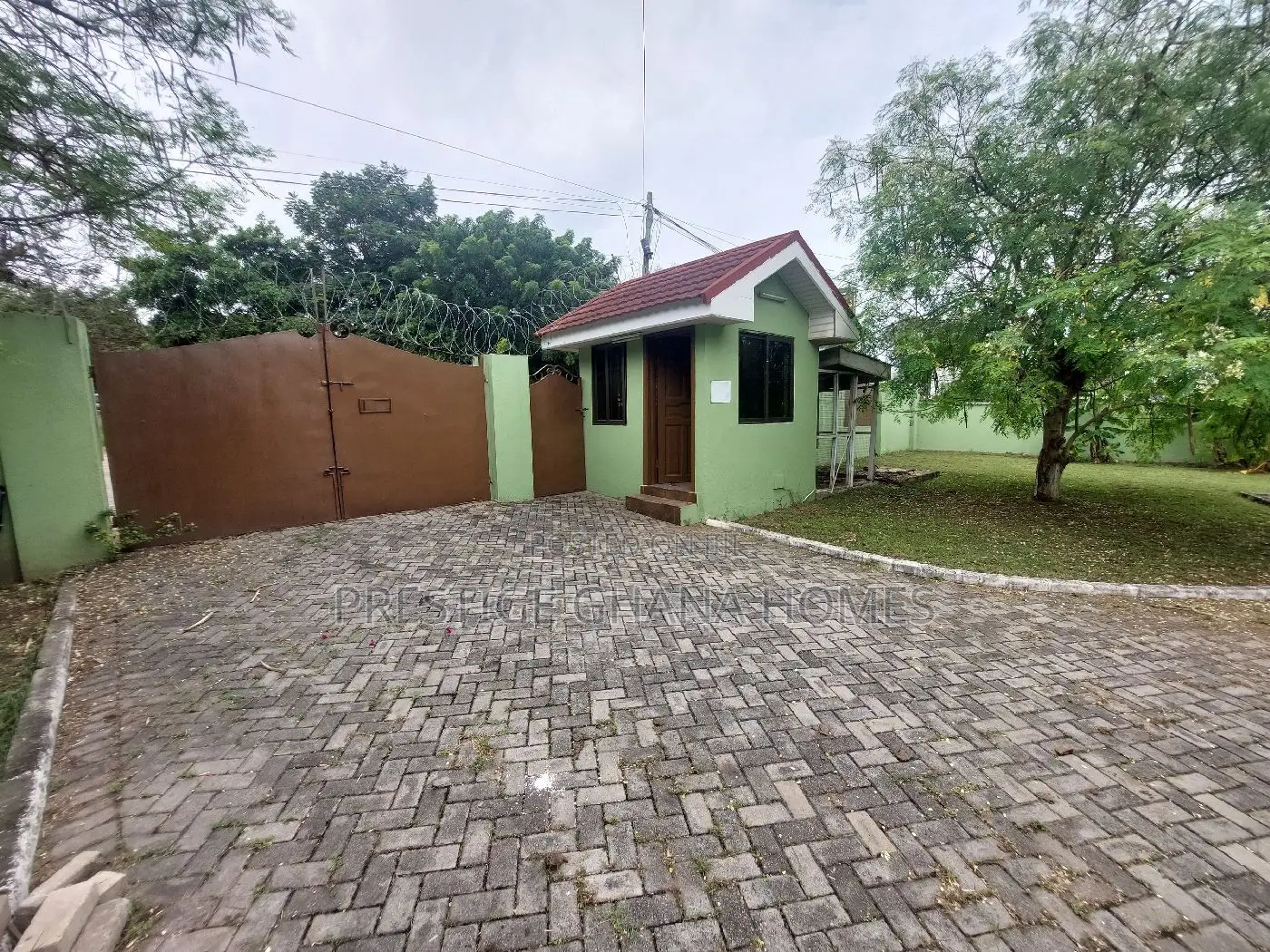 5bdrm House in US Embassy Area for rent