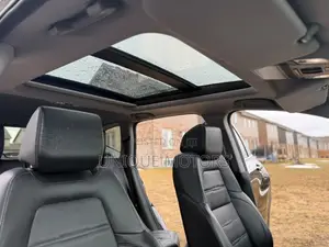 Honda CR-V Touring AWD 2018 Black