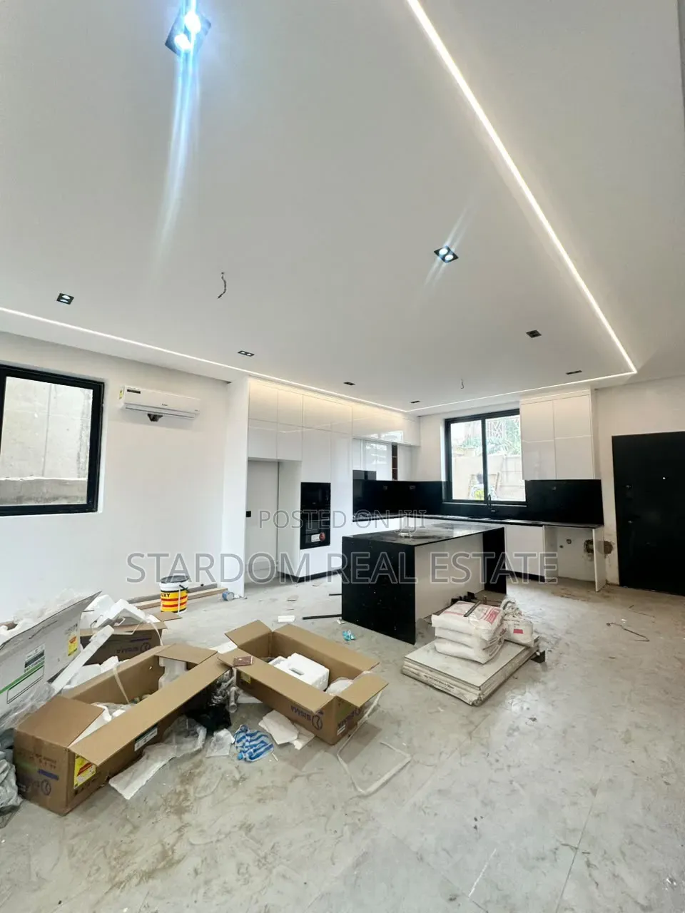 4bdrm Duplex in Spintex Road, Manet Junction for sale