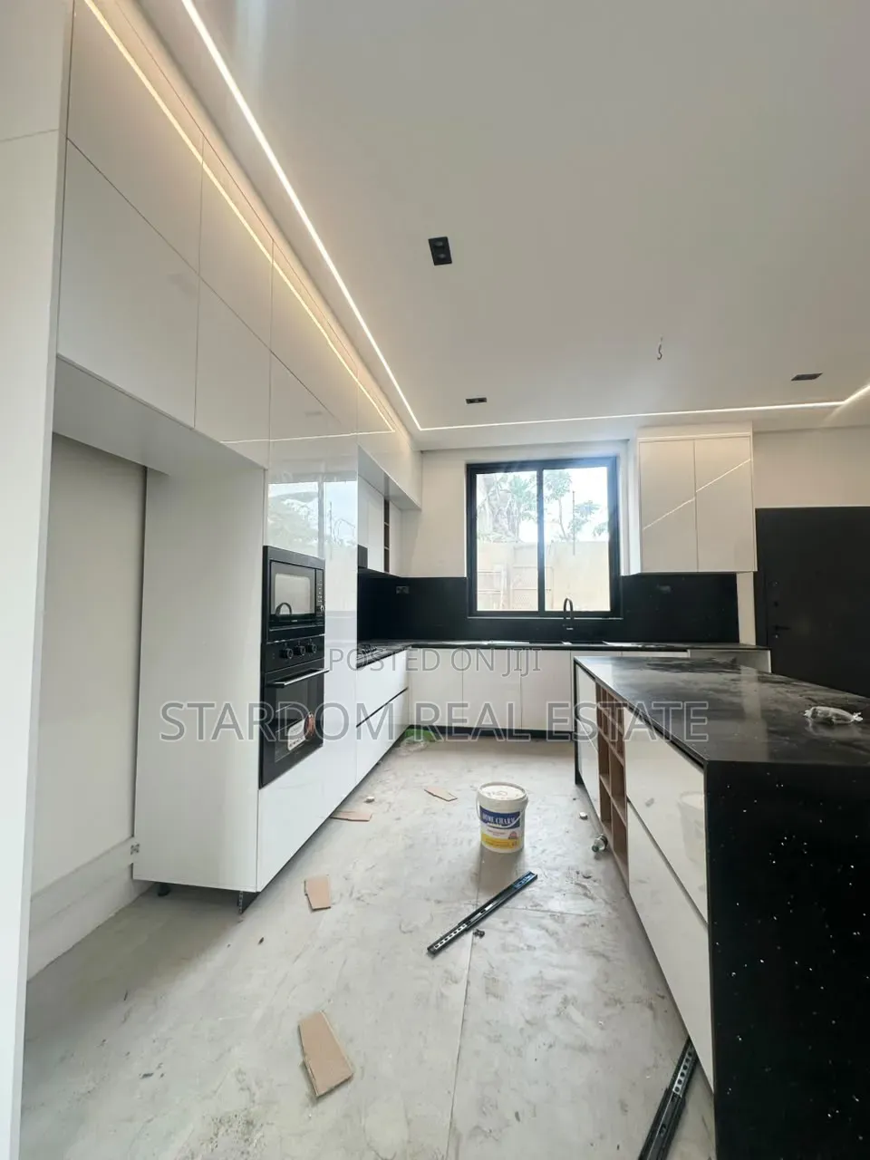 4bdrm Duplex in Spintex Road, Manet Junction for sale